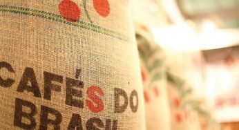 Mercado de café: preços fracos para arábica e firmes para conilon no Brasil  - Revista Cafeicultura